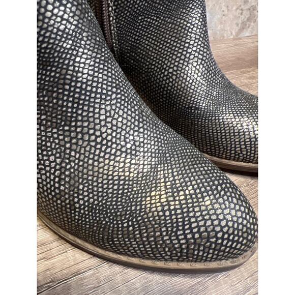 Size 8 Boutique by Corky’s Boot Gunmetal Copper Gold Ankle Bootie Side Zipper - Picture 7 of 9